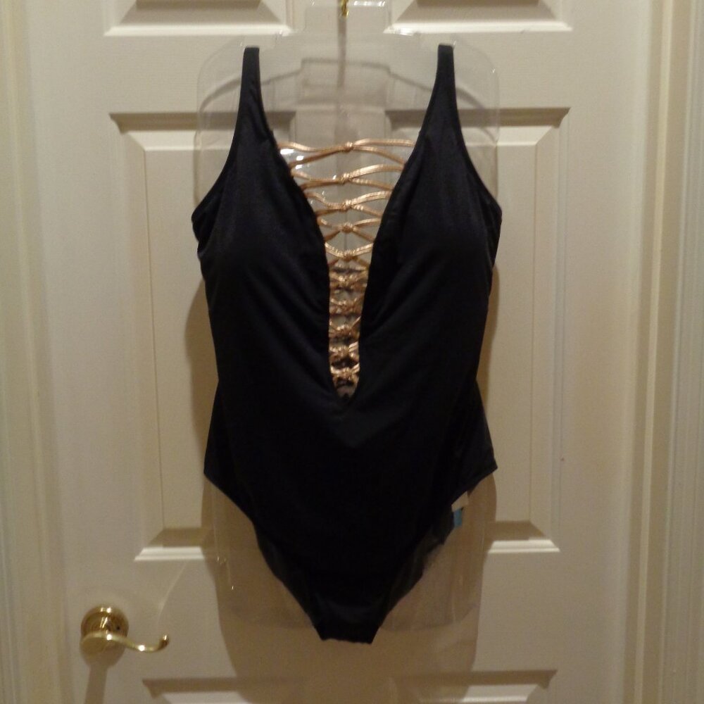 Gorgeous sexy swimsuit in black with rose gold 18W one piece never worn NWT